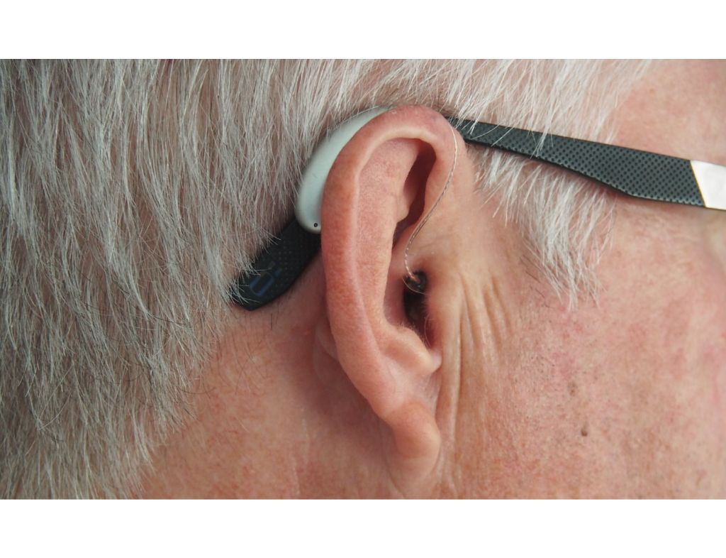 What You Need to Know Before Buying a Hearing Aid Online